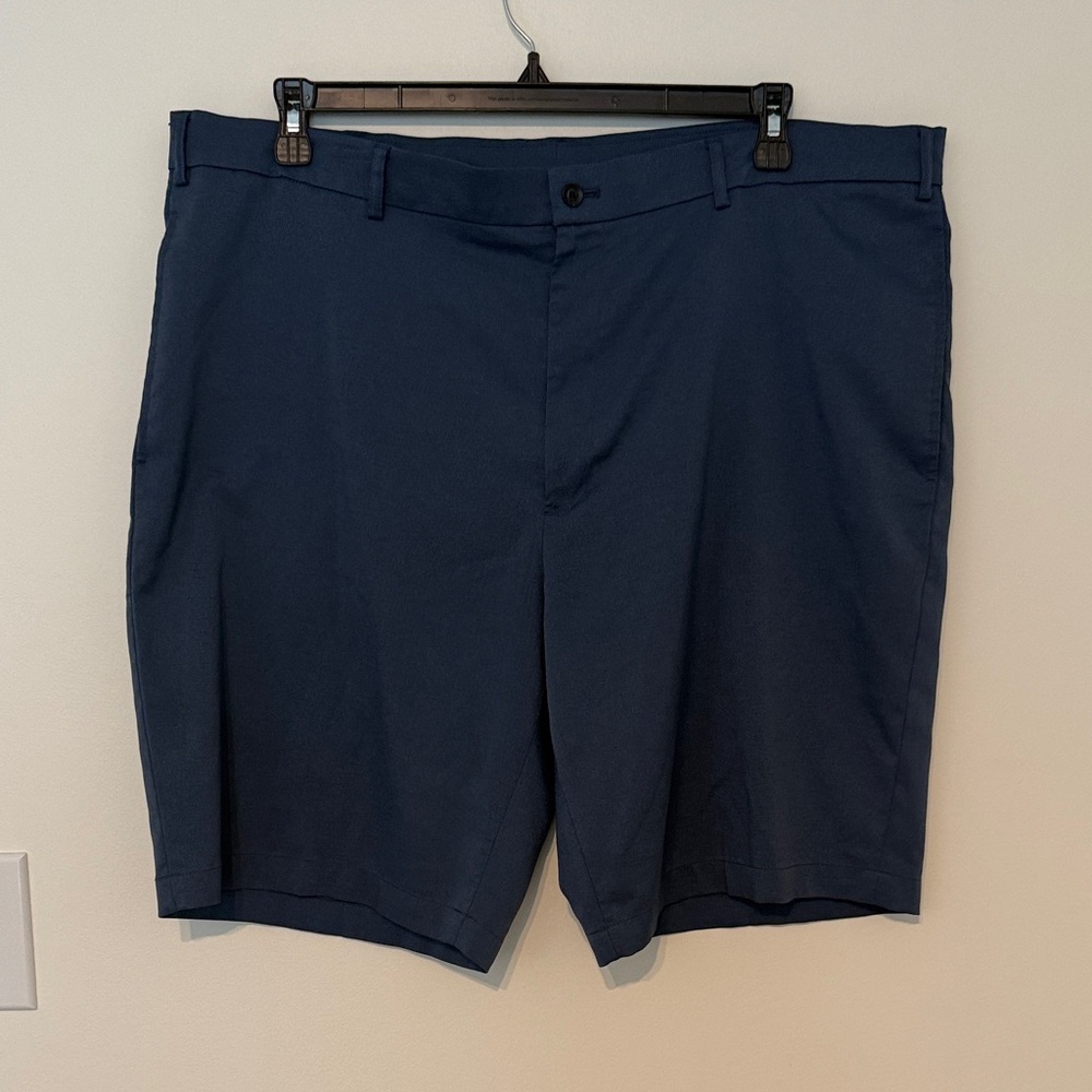 Walter Hagen Men's Dark‎ Blue Flat Front Performance Shorts